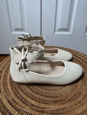 Pandaninja Litte Girls Soze 4 Elegant Cream Ankle-Strap Ballerina Flats